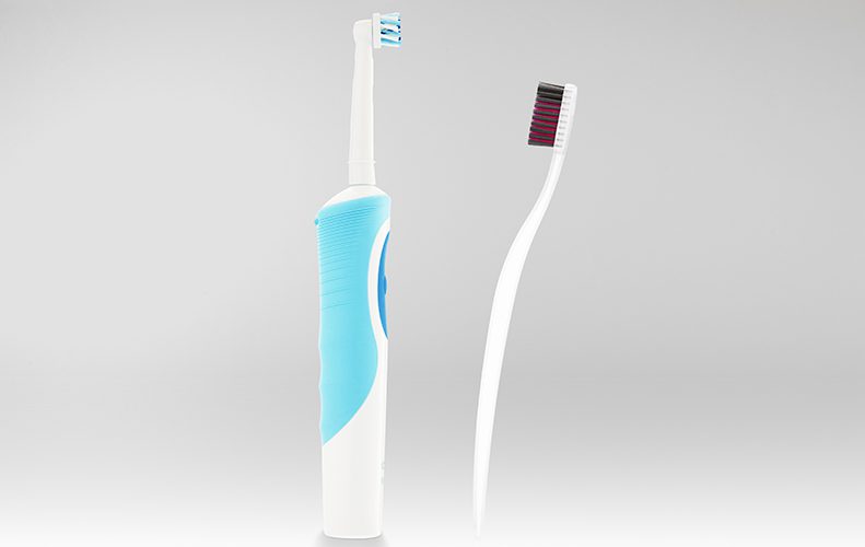 Electric toothbrush vs. normal tooth brush